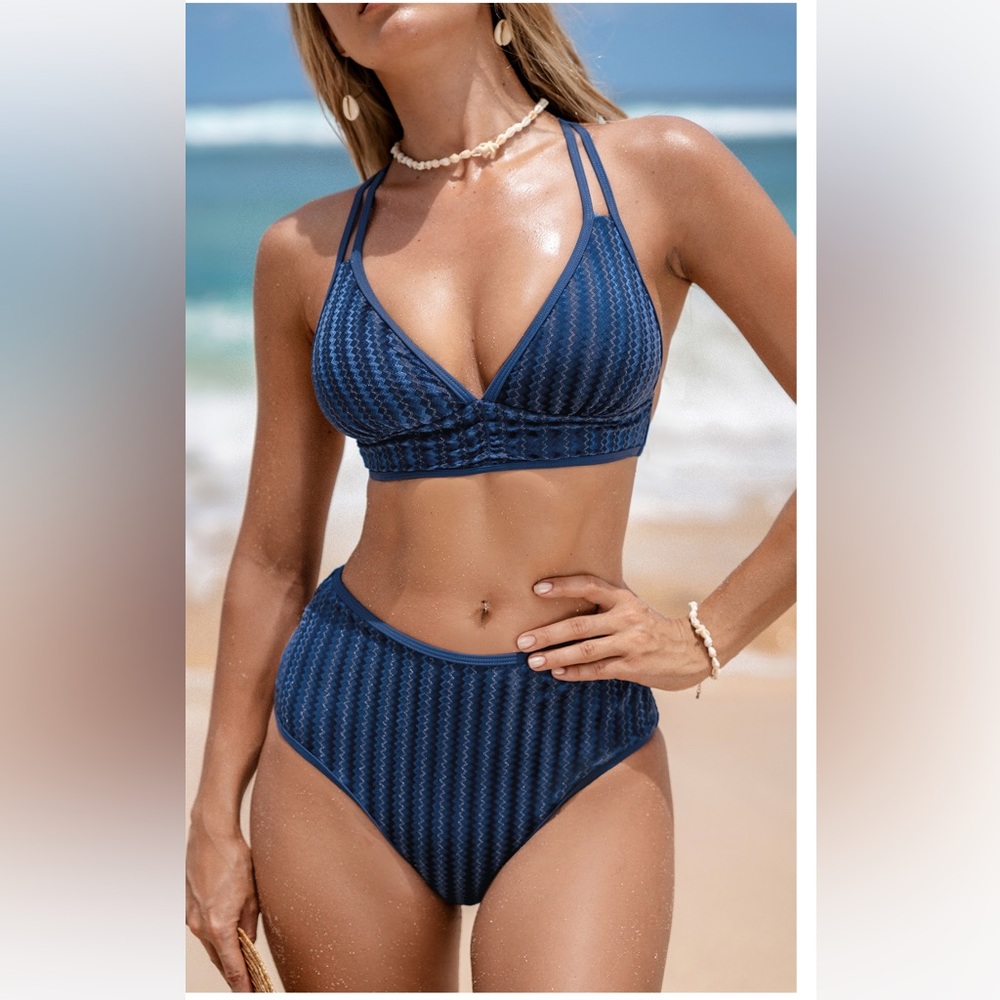 CUPSHE Shiny Blue Bikini Top & High-Rise Bottoms set. Lined cups. NWT Medium